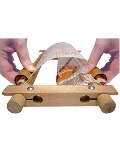 Пяльцы-рамки с клипсой 22х30 см /Elbesee (Великобритания)/ Пяльцы-рамки с клипсой 22х30 см /Elbesee (Великобритания)/