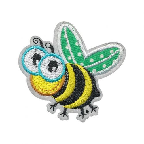 3220 довольная пчела 5 х 5 см Термоаппликация