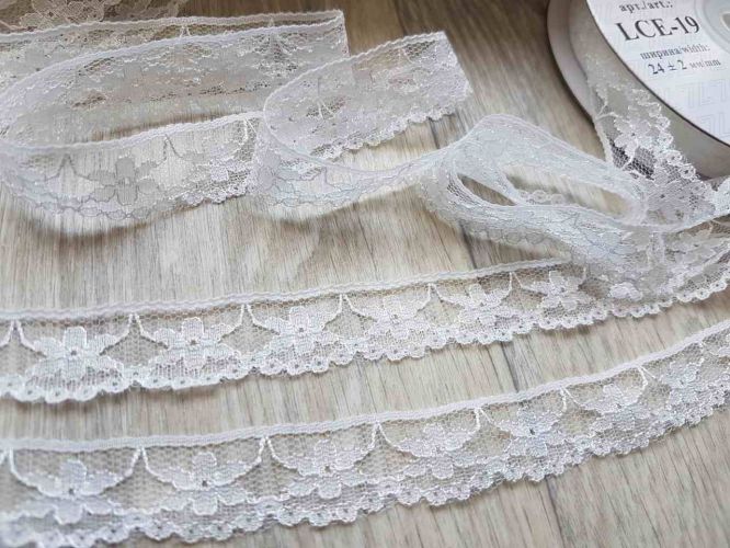 Кружево Blitz (LCE-19) 24мм, цвет белый