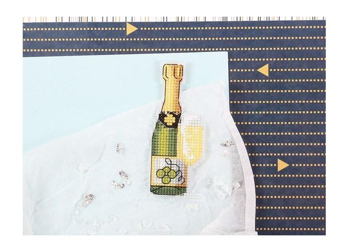 "Klart" набор для вышивания 8-499 "Магнит. Шампанское" в процессе "Klart" набор для вышивания 8-499 "Магнит. Шампанское" в процессе