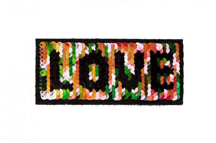 J021 Love 5.5х11.5 см Термоаппликация на фетре с двусторонними пайетками 1 шт